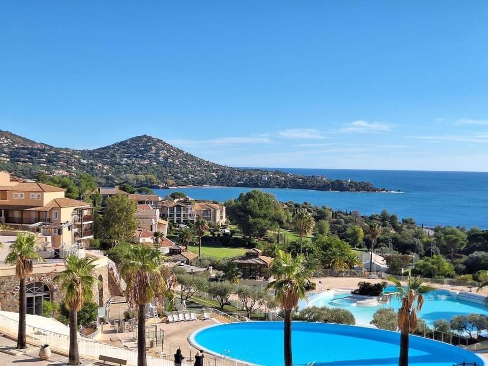 T2 En Rez De Jardin Privatif Cloture , Cap Esterel Pierre Et Vacances ,Piscine Chauffee Des Le 05 Avril Au 02 Novembre Saint-Raphaël Esterno foto