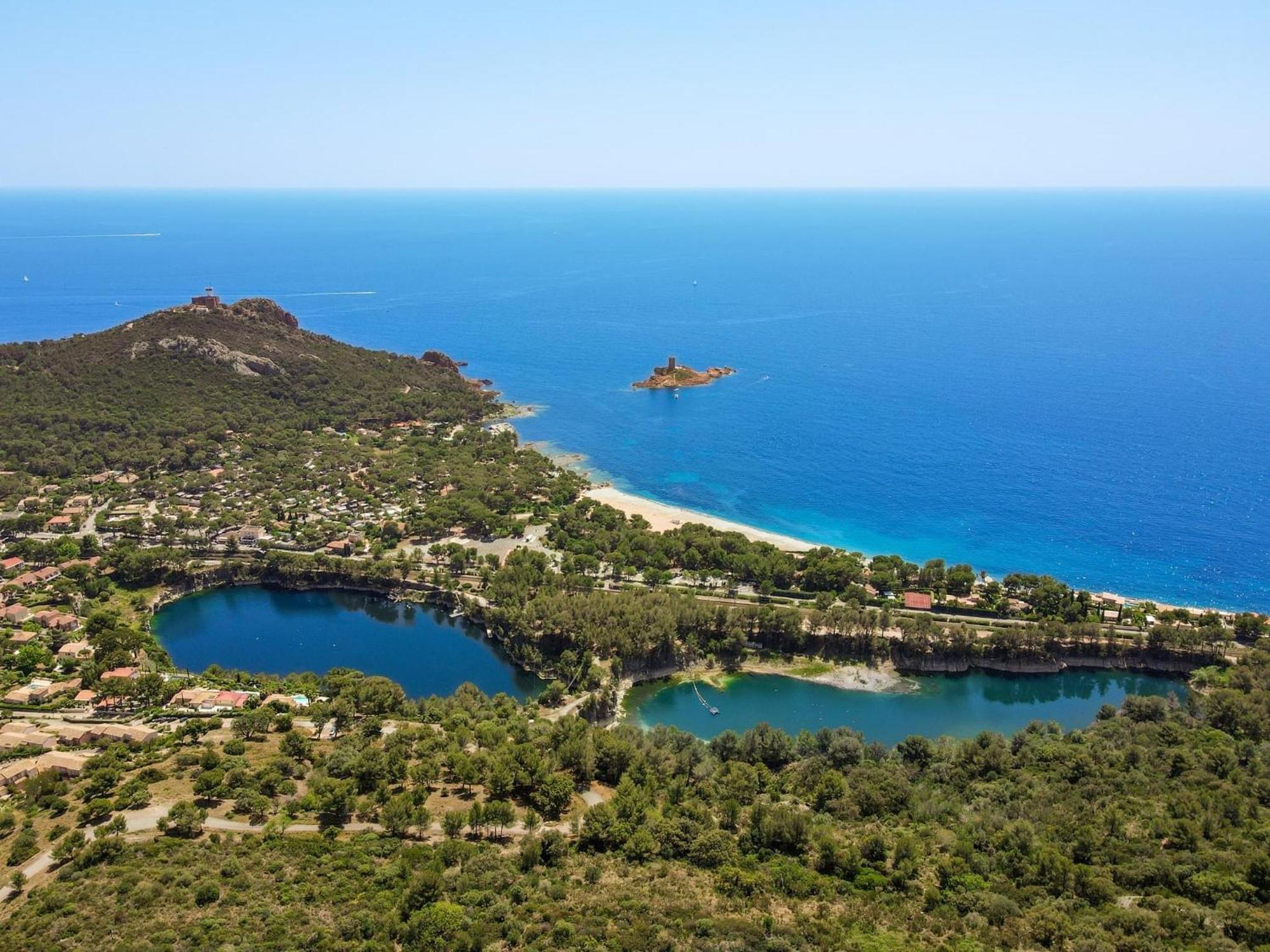 T2 En Rez De Jardin Privatif Cloture , Cap Esterel Pierre Et Vacances ,Piscine Chauffee Des Le 05 Avril Au 02 Novembre Saint-Raphaël Esterno foto