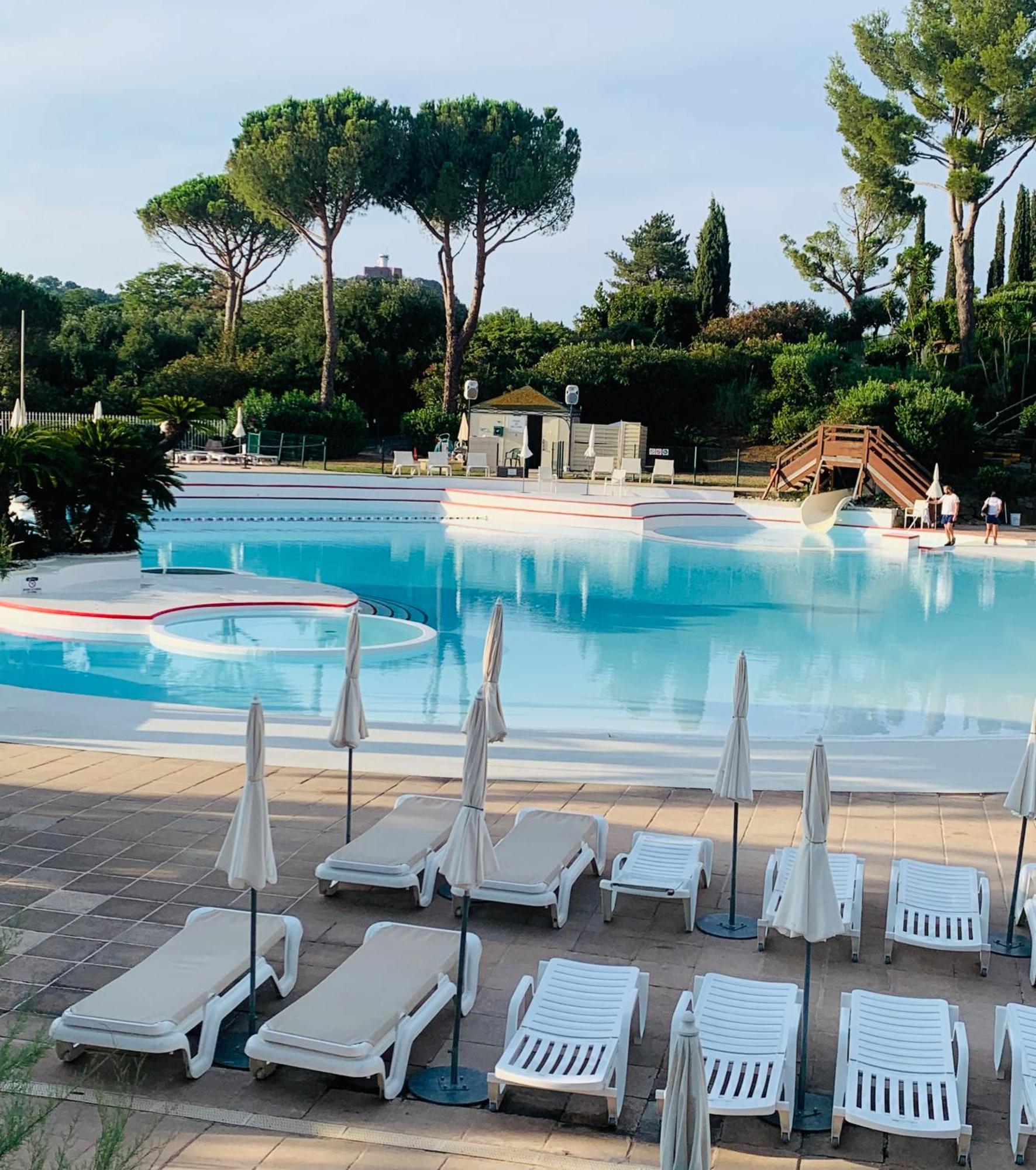 T2 En Rez De Jardin Privatif Cloture , Cap Esterel Pierre Et Vacances ,Piscine Chauffee Des Le 05 Avril Au 02 Novembre Saint-Raphaël Esterno foto